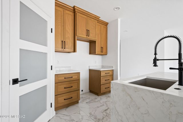3355 W Jayte Court, Tucson, AZ 85745