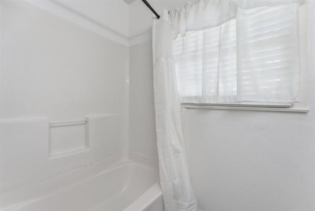 412 Glover Street, Lake Charles, LA 70605