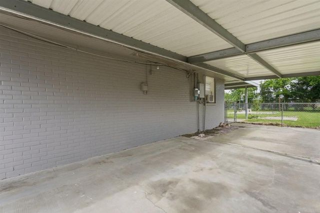 412 Glover Street, Lake Charles, LA 70605