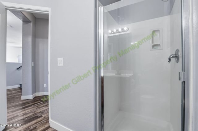 1621 S STARLING Drive, Gilbert, AZ 85295