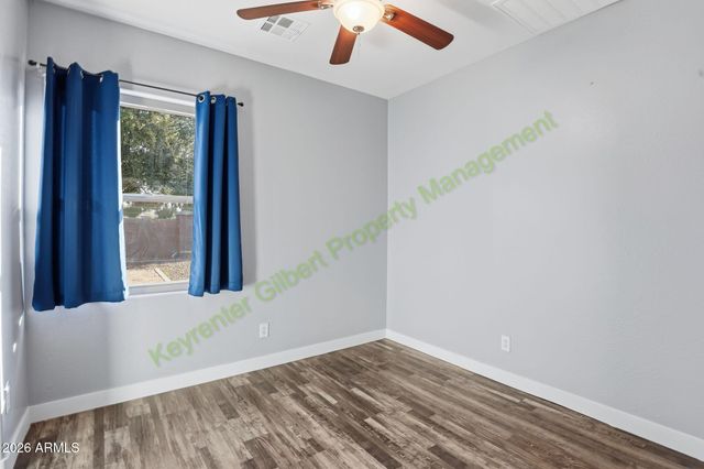 1621 S STARLING Drive, Gilbert, AZ 85295