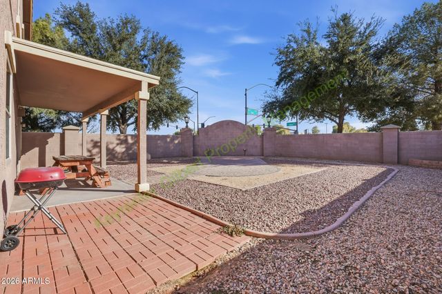 1621 S STARLING Drive, Gilbert, AZ 85295