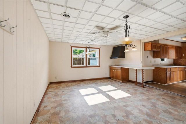 6620 W Morgan AVENUE, Milwaukee, WI 53220
