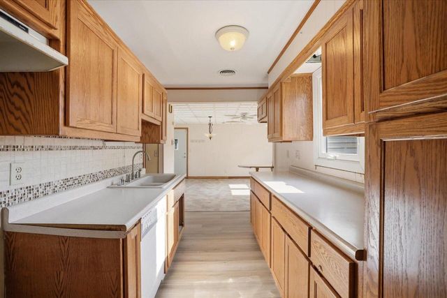6620 W Morgan AVENUE, Milwaukee, WI 53220