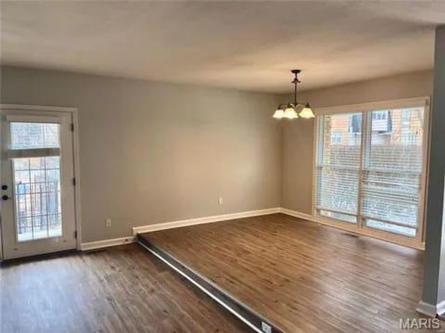 1152 Rue La Chelle Walk 1152, Creve Coeur, MO 63141