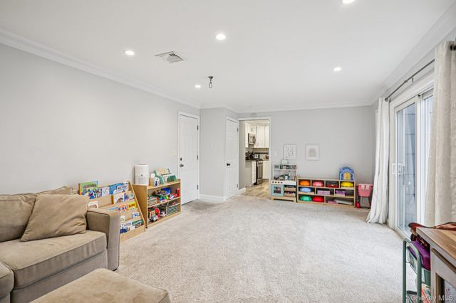 44 Minuteman Circle, Orangeburg, NY 10962