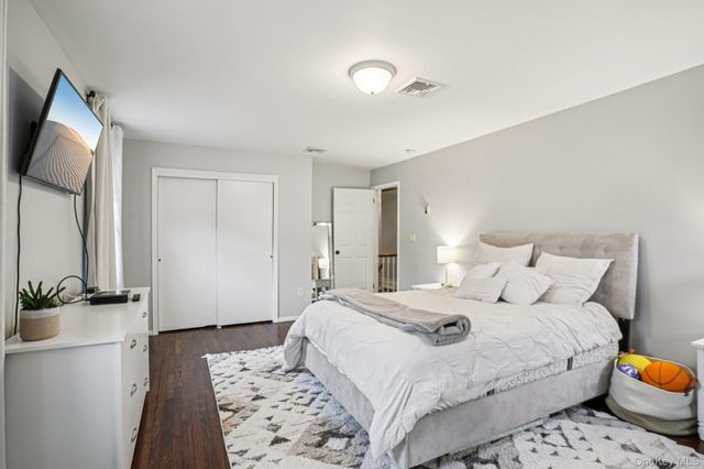 44 Minuteman Circle, Orangeburg, NY 10962