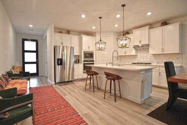 2806 Oakheath Crest Court, Pearland, TX 77089