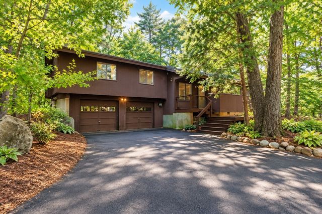 2415 Bay Rd, Sharon, MA 02067