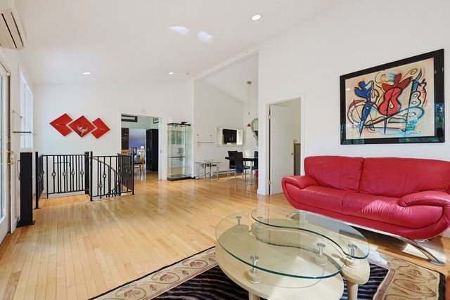 2415 Bay Rd, Sharon, MA 02067