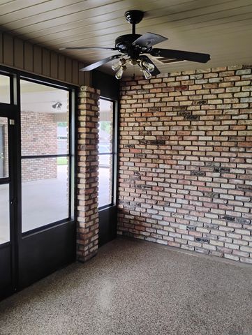25595 Ashland Bend Drive, Denham Springs, LA 70726