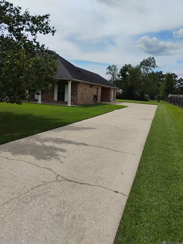 25595 Ashland Bend Drive, Denham Springs, LA 70726