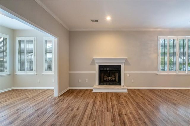 145 Victoria Way, Roswell, GA 30075