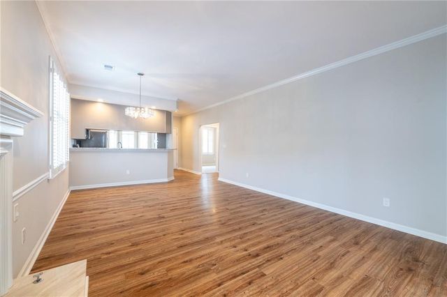 145 Victoria Way, Roswell, GA 30075