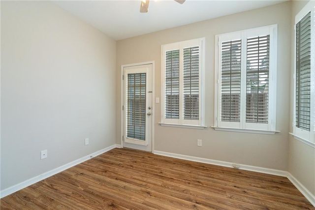 145 Victoria Way, Roswell, GA 30075