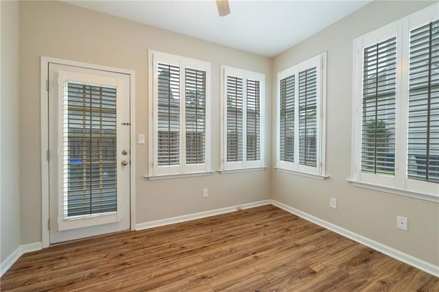 145 Victoria Way, Roswell, GA 30075