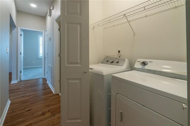 145 Victoria Way, Roswell, GA 30075