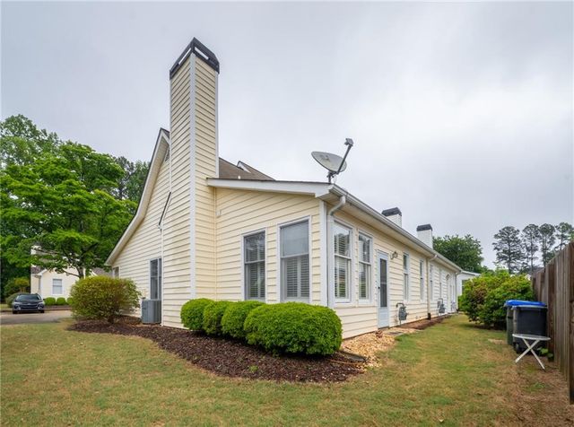 145 Victoria Way, Roswell, GA 30075