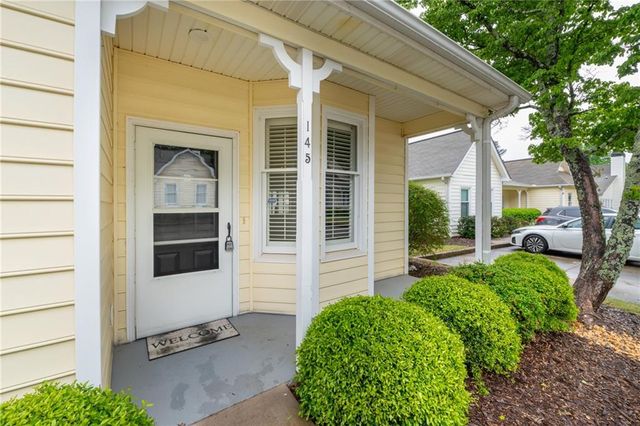 145 Victoria Way, Roswell, GA 30075