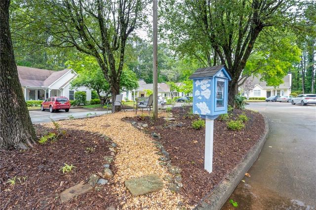 145 Victoria Way, Roswell, GA 30075