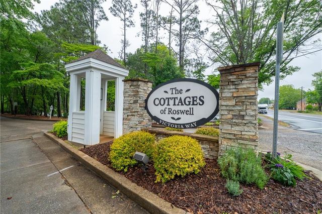 145 Victoria Way, Roswell, GA 30075
