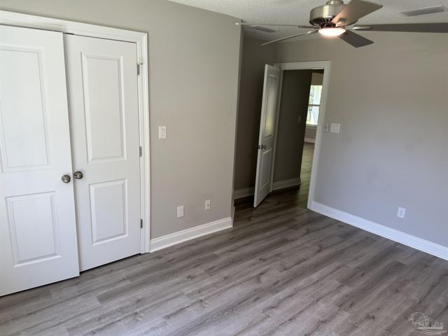 5628 Charter Cir, Gulf Breeze, FL 32563