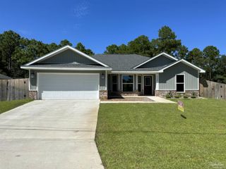 5628 Charter Cir, Gulf Breeze, FL 32563