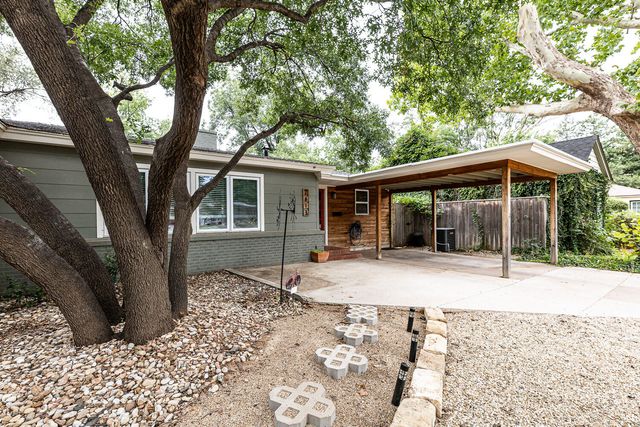 2813 22nd Street, Lubbock, TX 79410