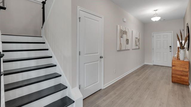 8675 Chesford Grove, Ball Ground, GA 30107