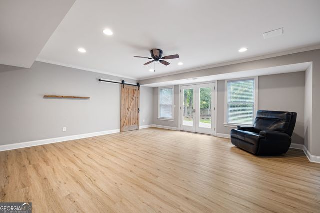 227 Oakwind Pte, Acworth, GA 30101