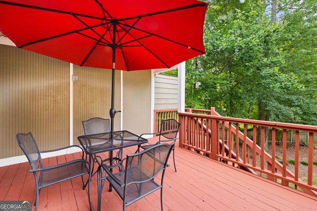 227 Oakwind Pte, Acworth, GA 30101