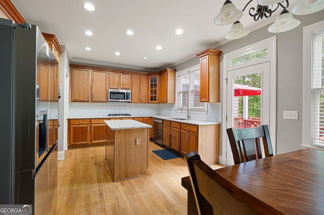 227 Oakwind Pte, Acworth, GA 30101