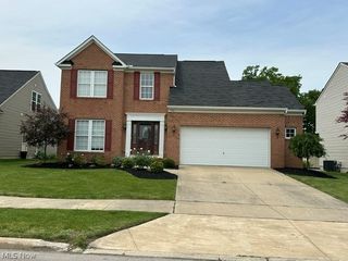 566 Colonial Drive, Painesville, OH 44077