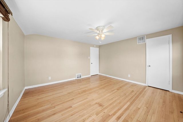 1380 Wentworth Avenue, Calumet City, IL 60409