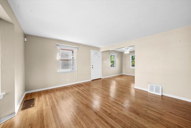 1380 Wentworth Avenue, Calumet City, IL 60409