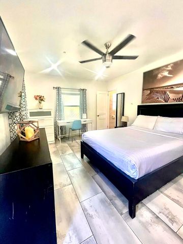 626 NE 17th Way, Fort Lauderdale, FL 33304