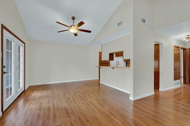 1685 LAKEVIEW DR, Canyon Lake, TX 78133