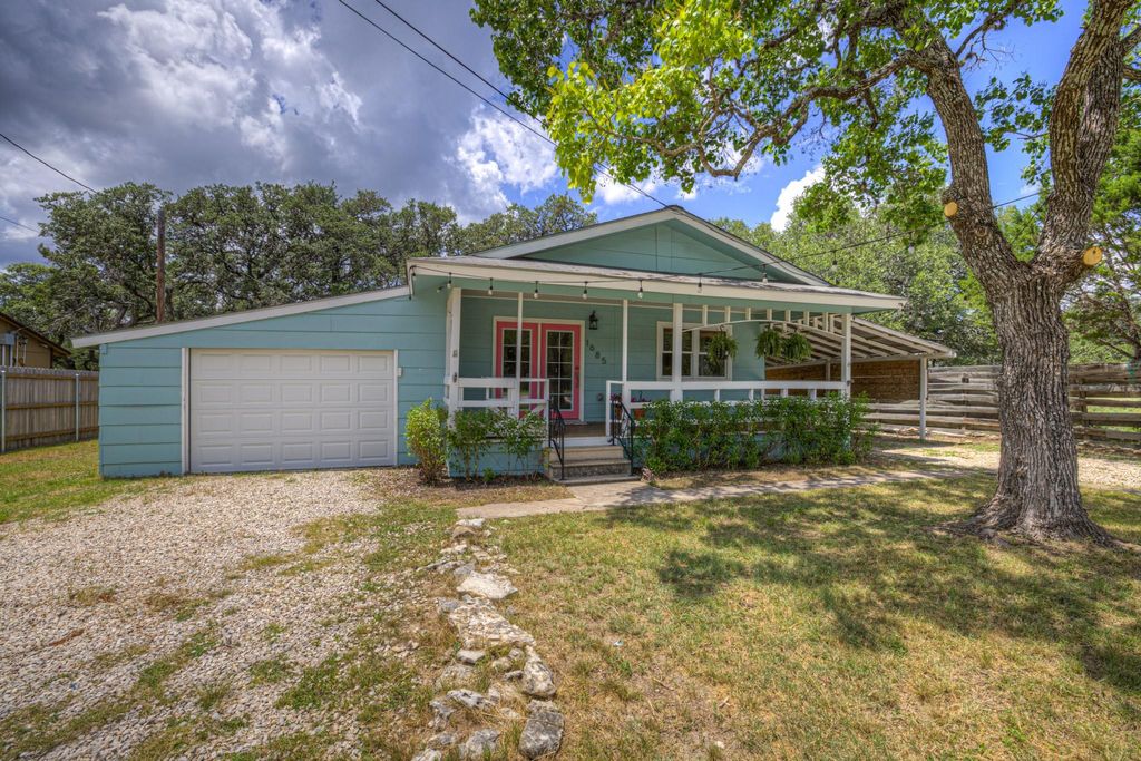 1685 LAKEVIEW DR, Canyon Lake, TX 78133