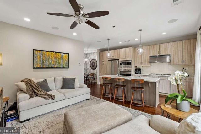 307 Canton Way, Roswell, GA 30075
