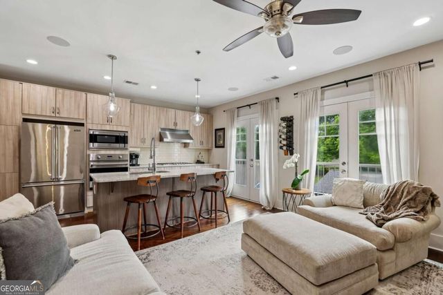307 Canton Way, Roswell, GA 30075