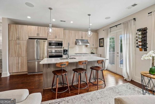 307 Canton Way, Roswell, GA 30075