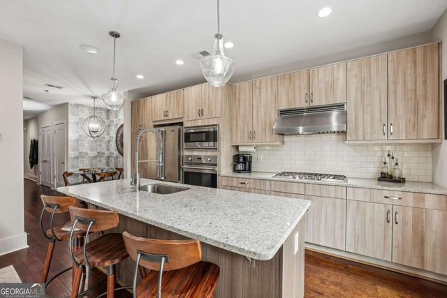 307 Canton Way, Roswell, GA 30075