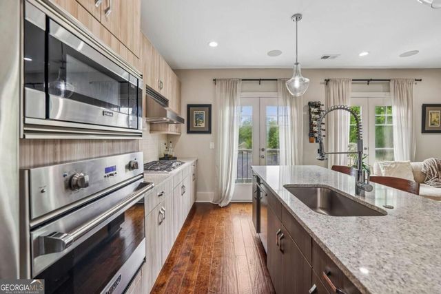 307 Canton Way, Roswell, GA 30075
