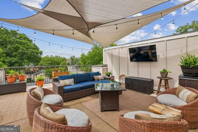 307 Canton Way, Roswell, GA 30075