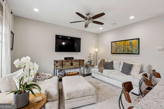 307 Canton Way, Roswell, GA 30075