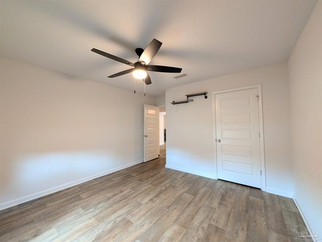 7516 Oak Lake Blvd, Pensacola, FL 32526