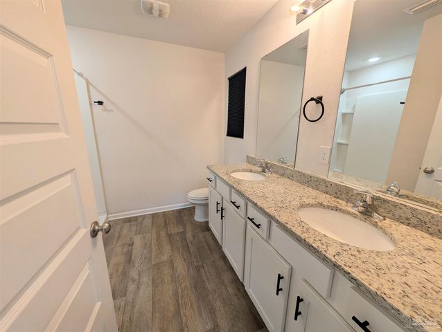 7516 Oak Lake Blvd, Pensacola, FL 32526