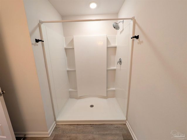 7516 Oak Lake Blvd, Pensacola, FL 32526