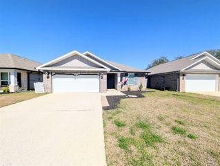7516 Oak Lake Blvd, Pensacola, FL 32526
