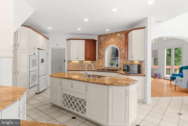 411 MARIE DR, Wallingford, PA 19086